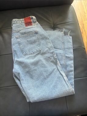 Zara  denim collection women’s light blue jeans